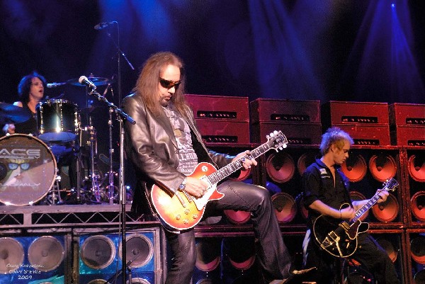 Ace Frehley; Northern Lights Theater, Milwaukee WI; November 6, 2009.