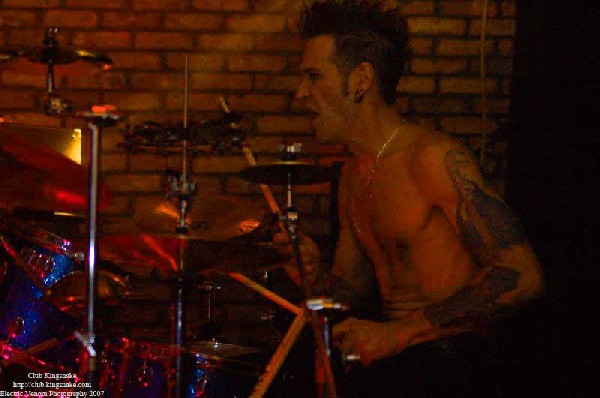 13 Pills; Heartbreakers Gentleman's Club; July 13, 2007; West Allis, WI.