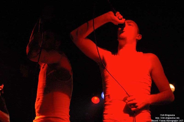 40 oz Fist,  The Rave Bar, Milwaukee WI, July 28, 2007.