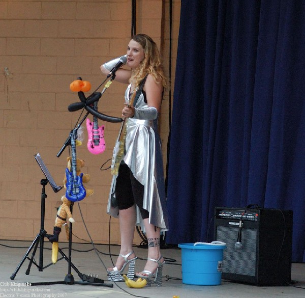 Binky Tunny and the Farmland Chokehold; Summerfest; July 3, 2007; Milwaukee