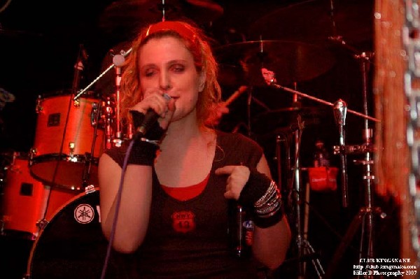 Binky Tunny and the Farmland Chokehold; April 28th, 2007; Heart Breakers Ge