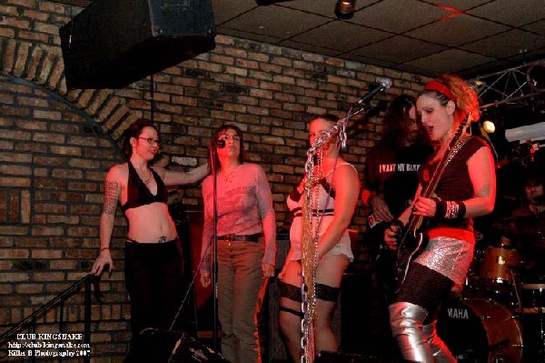 Binky Tunny and the Farmland Chokehold; April 28th, 2007; Heart Breakers Ge