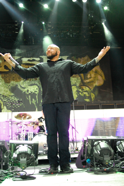 Killswitch Engage; First Midwest Bank Amphitheatre; Mayhem Fest 2009.