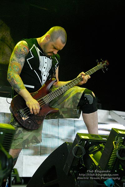 Killswitch Engage; First Midwest Bank Amphitheatre; Mayhem Fest 2009.
