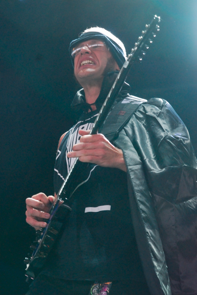 Killswitch Engage; First Midwest Bank Amphitheatre; Mayhem Fest 2009.