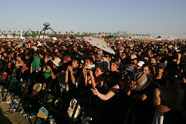 Crowd Shots Coachella 2007