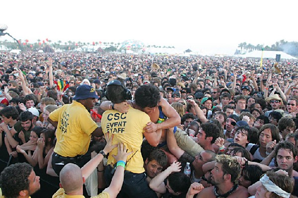 Crowd Shots Coachella 2007