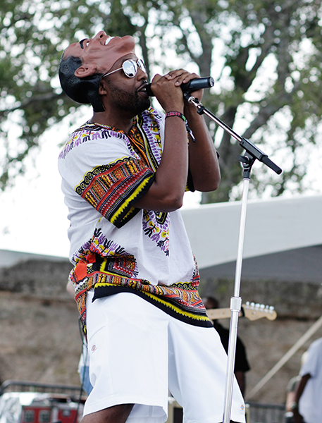 Bavu Blakes and The Extra Plair on the Austin Ventures Stage at ACL 9/27/08