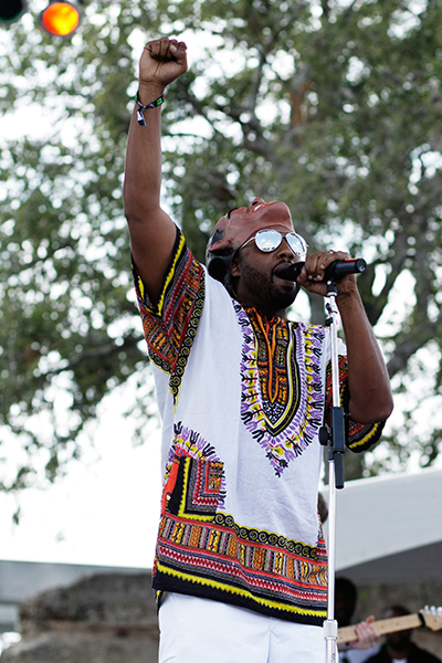 Bavu Blakes and The Extra Plair on the Austin Ventures Stage at ACL 9/27/08