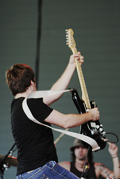 Telescope plays at Pinetop Mountain Amp. AZ on 7/05/08