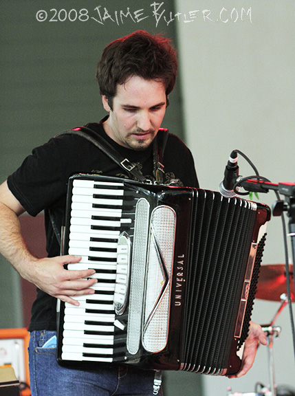 Telescope plays at Pinetop Mountain Amp. AZ 7/05/08