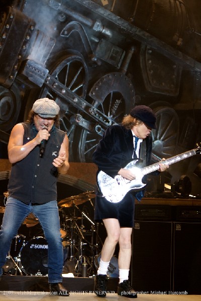 AC/DC