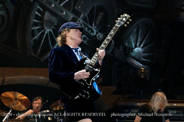 AC/DC