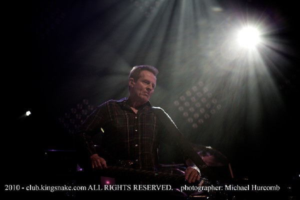 Them Crooked Vultures