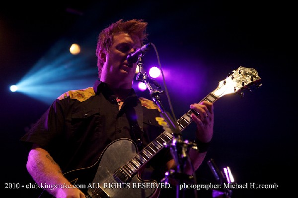 Them Crooked Vultures