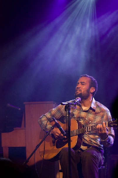 Ben Harper at the Body of War Showcase.  Stubb's BBQ SXSW 2008