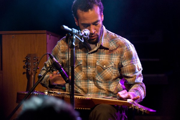 Ben Harper at the Body of War Showcase.  Stubb's BBQ SXSW 2008