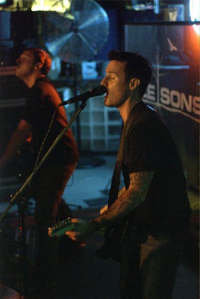 Idle Sons live at Sin City, Peterborough, Ontario, Canada.   October 11, 20