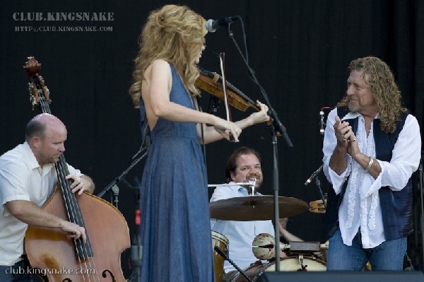 Robert Plant and Allison Krauss at Bonnaroo 2008
