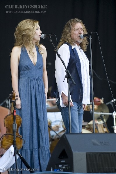 Robert Plant and Allison Krauss at Bonnaroo 2008