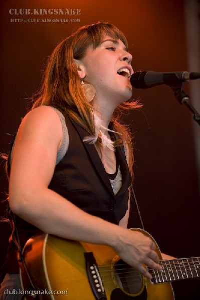 Serena Ryder at Bonnaroo 2008