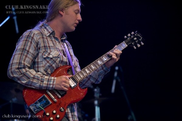 Derek Trucks and Susan Tedeschi at Bonnaroo 2008