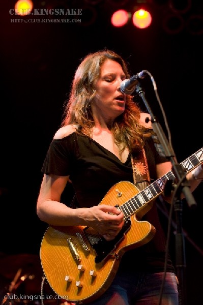Derek Trucks and Susan Tedeschi at Bonnaroo 2008