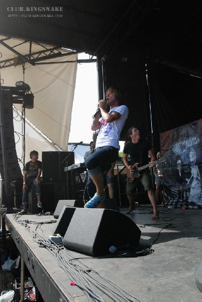 Chiodos at The Vans Warped Tour.   August 11, 2007.