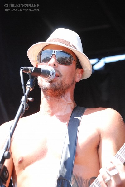 Pepper at The Vans Warped Tour.   August 11, 2007.