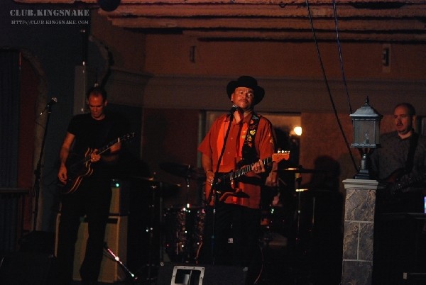 Sherman Robertson w/Shawn Kellerman live at the Junction. Peterborough, Ont