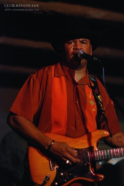 Sherman Robertson w/Shawn Kellerman live at the Junction. Peterborough, Ont