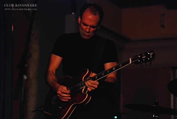 Sherman Robertson w/Shawn Kellerman live at the Junction. Peterborough, Ont