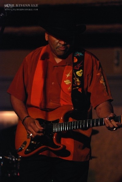 Sherman Robertson w/Shawn Kellerman live at the Junction. Peterborough, Ont