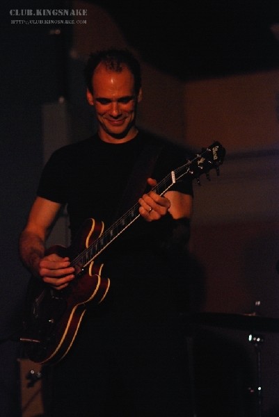 Sherman Robertson w/Shawn Kellerman live at the Junction. Peterborough, Ont