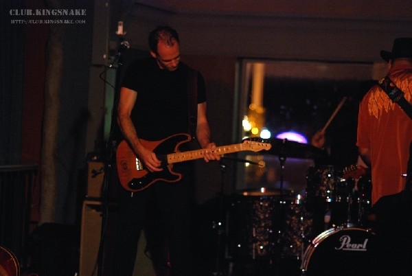 Sherman Robertson w/Shawn Kellerman live at the Junction. Peterborough, Ont