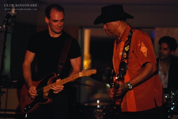 Sherman Robertson w/Shawn Kellerman live at the Junction. Peterborough, Ont