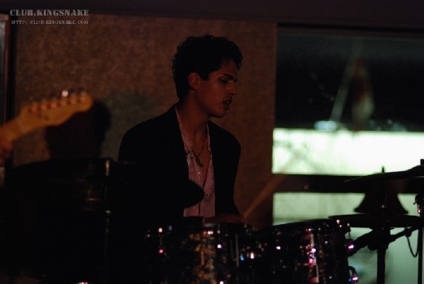 Sherman Robertson w/Shawn Kellerman live at the Junction. Peterborough, Ont