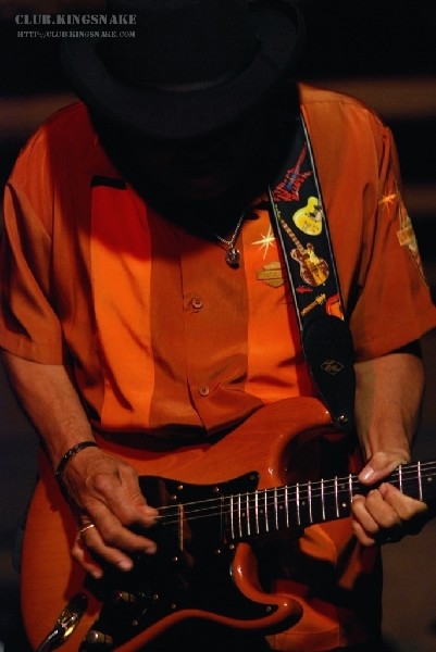 Sherman Robertson w/Shawn Kellerman live at the Junction. Peterborough, Ont