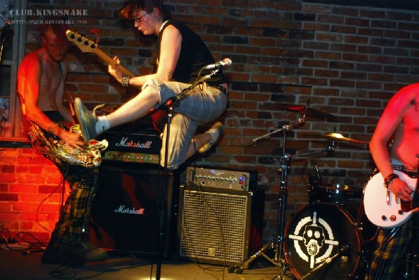 The Embarrassments - Peterborough, Ontario.   May 24, 2007