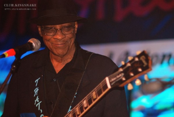Kenny Wayne Shepherd with Hubert Sumlin at Antone's.  SXSW 2007