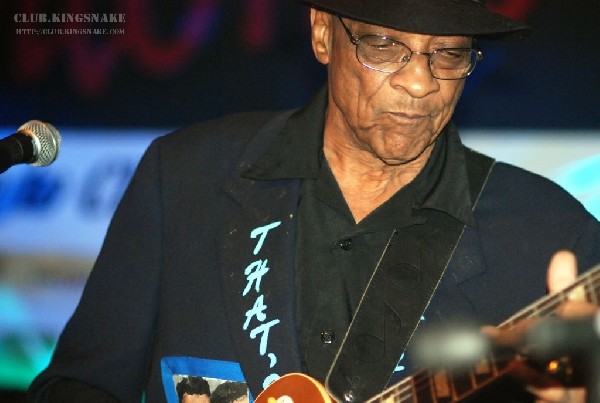 Kenny Wayne Shepherd with Hubert Sumlin at Antone's.  SXSW 2007