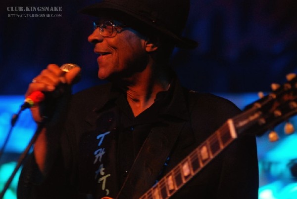 Kenny Wayne Shepherd with Hubert Sumlin at Antone's.  SXSW 2007