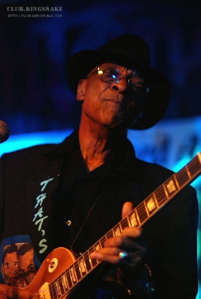 Kenny Wayne Shepherd with Hubert Sumlin at Antone's.  SXSW 2007