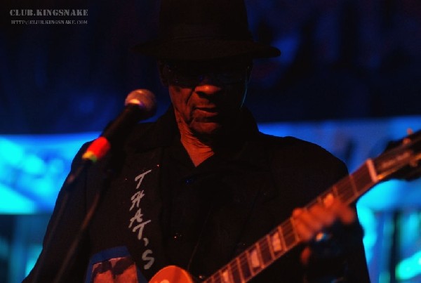 Kenny Wayne Shepherd with Hubert Sumlin at Antone's.  SXSW 2007
