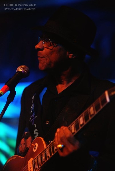 Kenny Wayne Shepherd with Hubert Sumlin at Antone's.  SXSW 2007