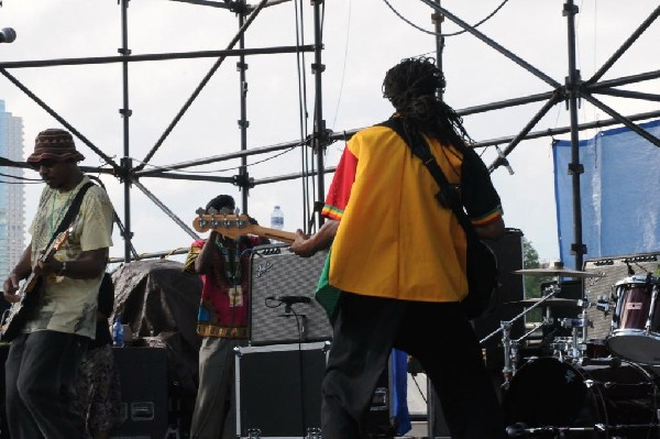 AZ-One at the Austin Reggae Festival, 04/17/10, Auditorium Shores