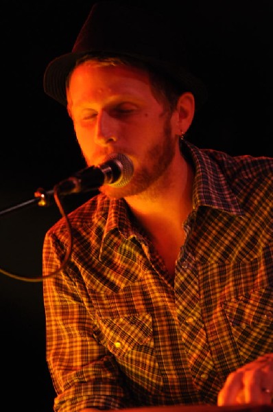 Aaron Ivey at La Zona Rosa, Austin, Texas, 05/08/10