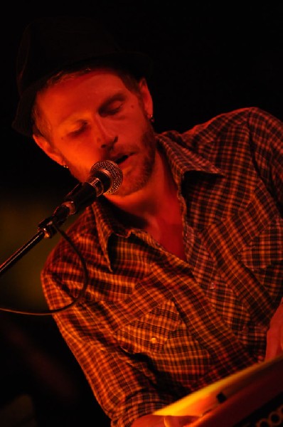 Aaron Ivey at La Zona Rosa, Austin, Texas, 05/08/10