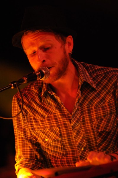 Aaron Ivey at La Zona Rosa, Austin, Texas, 05/08/10