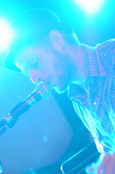 Aaron Ivey at La Zona Rosa, Austin, Texas, 05/08/10